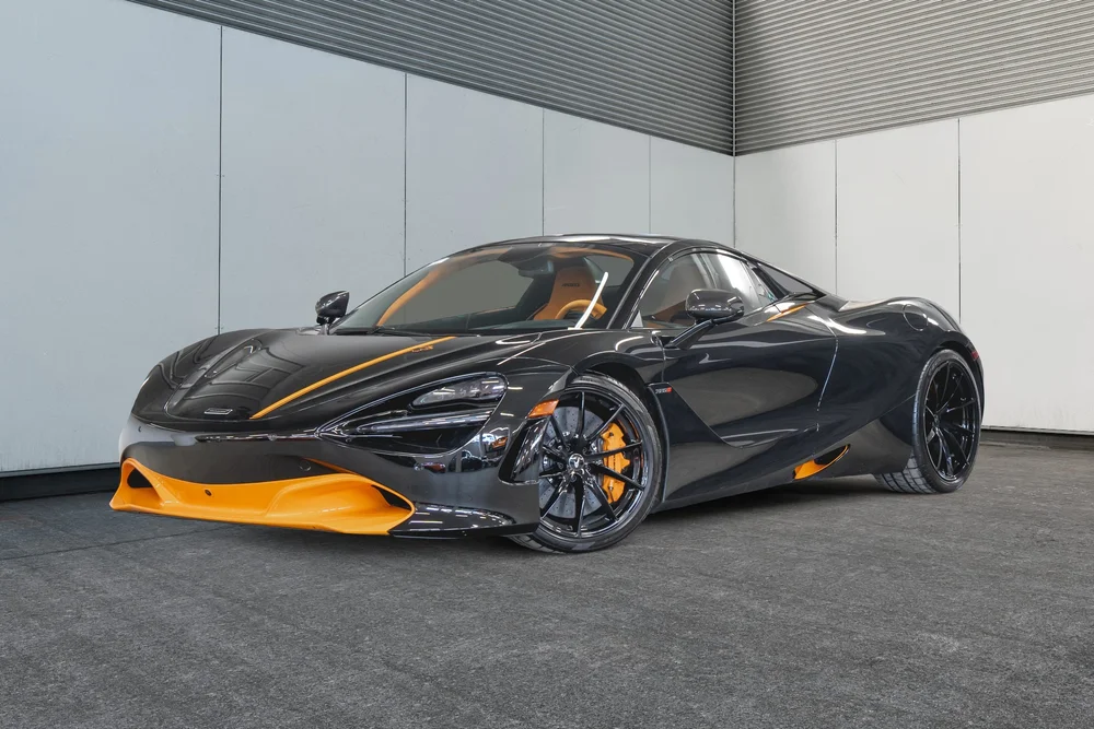C25004 (EN) — McLaren Montreal
